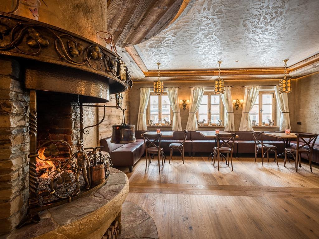 Hotel Alpenrose แพร์ทีเซา ภายนอก รูปภาพ